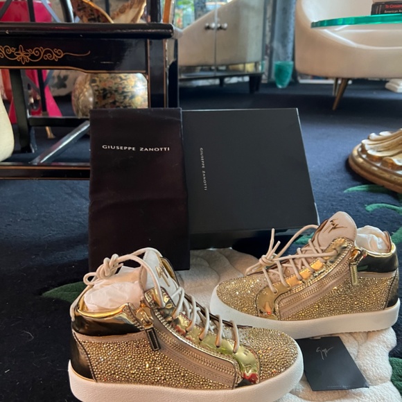 Giuseppe Zanotti shoes - Picture 3 of 5